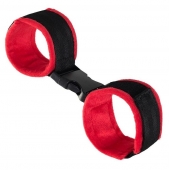 Красно-черные велюровые оковы Anonymo - ToyFa - купить с доставкой в Арзамасе Красно-черные велюровые оковы Anonymo - ToyFa - купить с доставкой в Арзамасе