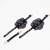 Черный фигурные оковы с золотистой фурнитурой - Crazy Handmade - купить с доставкой в Арзамасе Черный фигурные оковы с золотистой фурнитурой - Crazy Handmade - купить с доставкой в Арзамасе