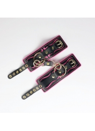 Черные кожаные наручники с розовой строчкой - Crazy Handmade - купить с доставкой в Арзамасе