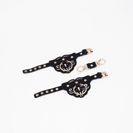 Черные кожаные наручники с клепками, кольцами и золотистой фурнитурой - Crazy Handmade - купить с доставкой в Арзамасе